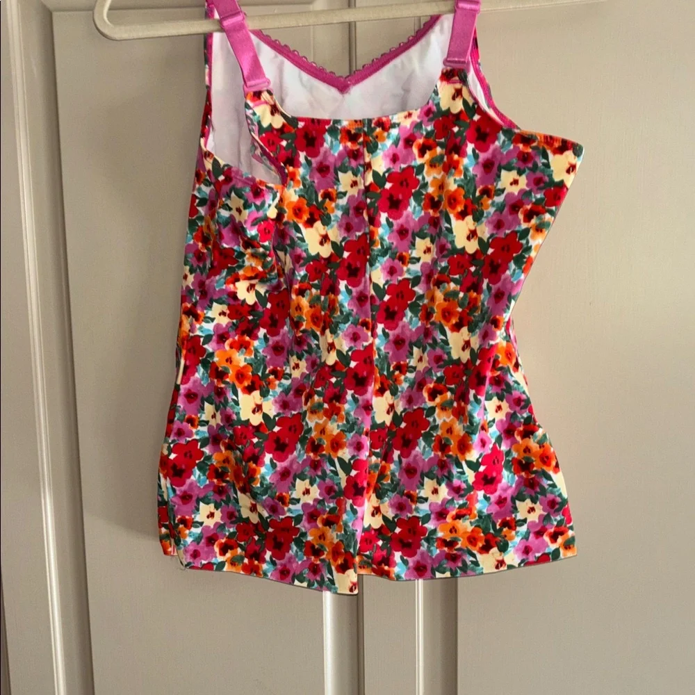 Ruby Ribbon Floral camisole - Picture 3 of 4